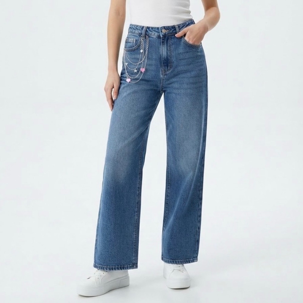 1030 Women Baggy Wide Leg Jeans Y2K Embroidered Heartsa and Chains 5/27  NWT